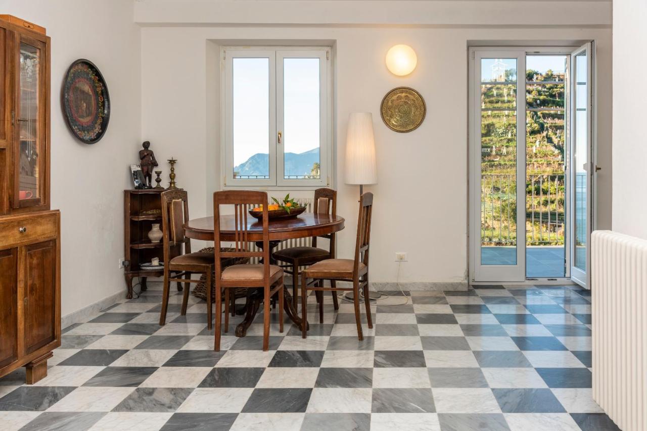 Luxury Seaview Apartment *