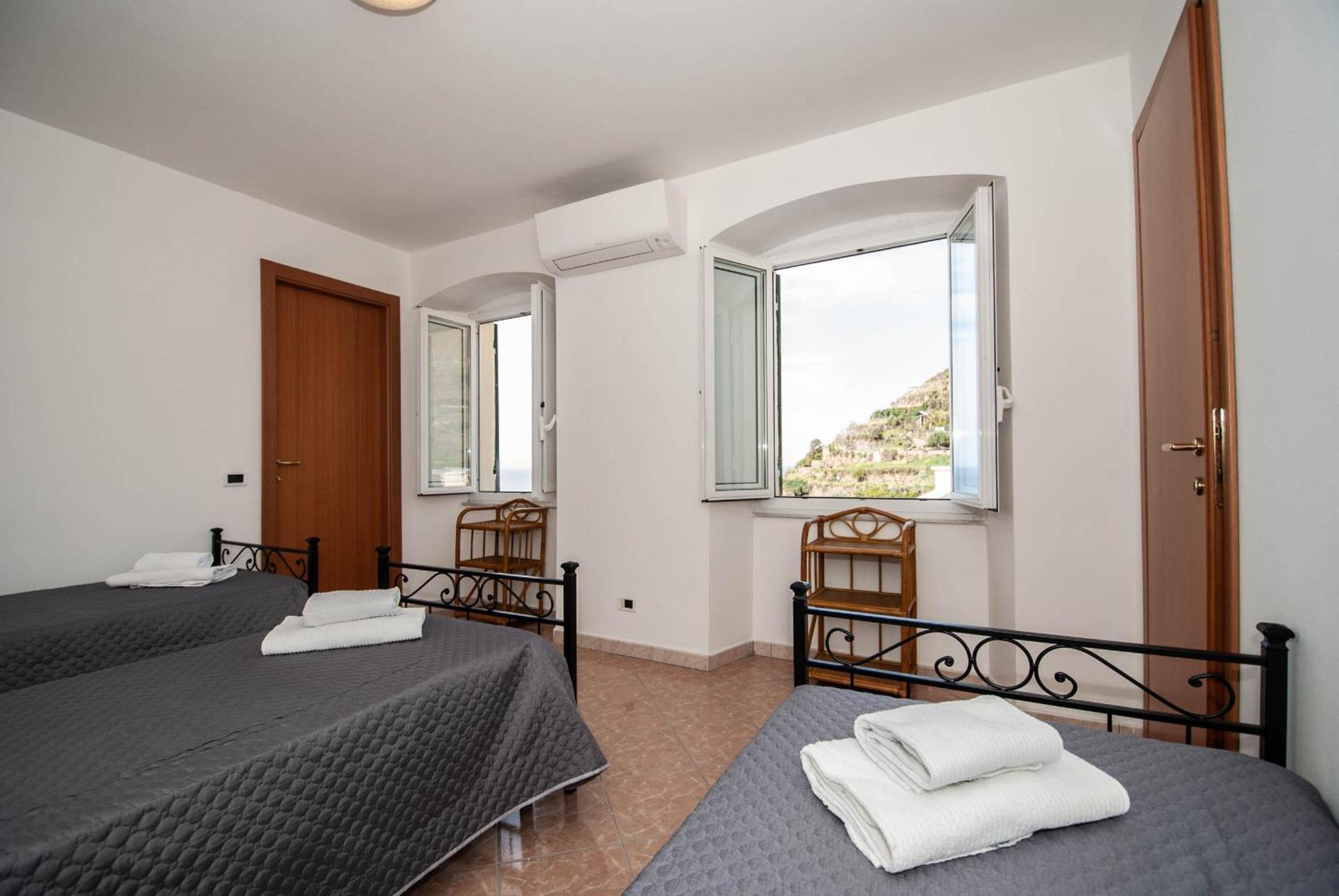 Luxury Seaview Apartment *
